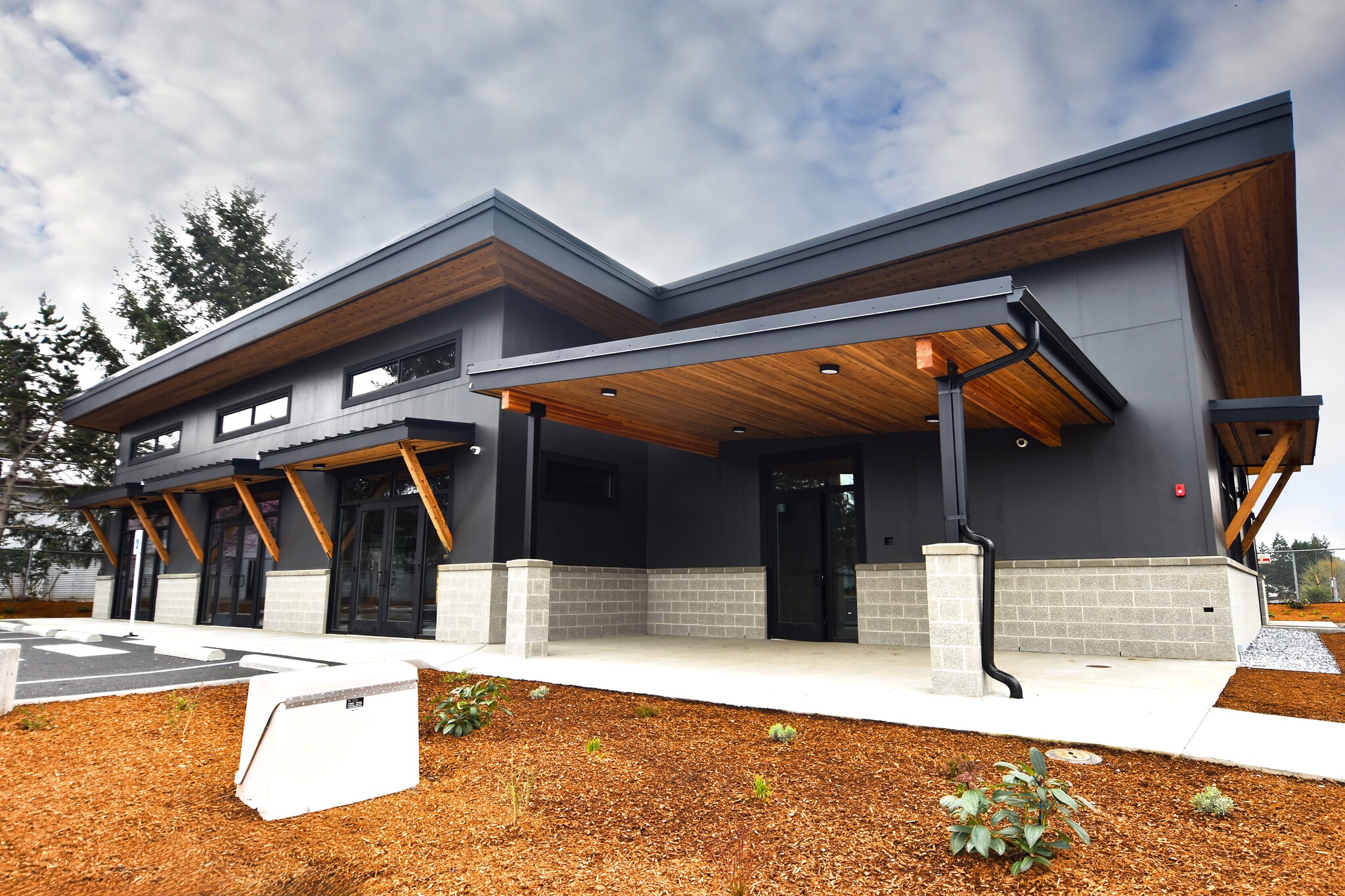 8675 Martin Way, Lacey, WA for lease Primary Photo- Image 1 of 4