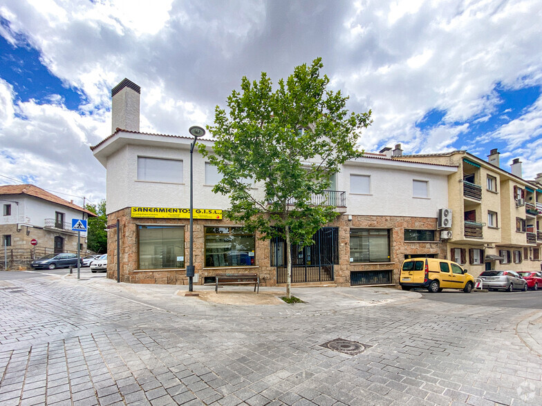 Calle San Francisco de Asís, 6, Guadarrama, Madrid à louer - Photo du bâtiment - Image 3 de 3