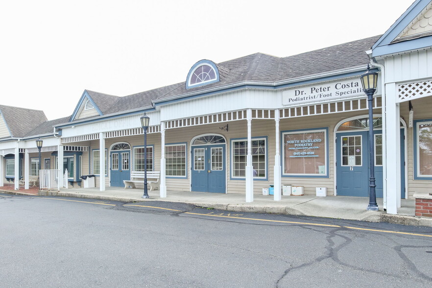 5-6 Liberty Square mall, Stony Point, NY à vendre - Photo principale - Image 1 de 1