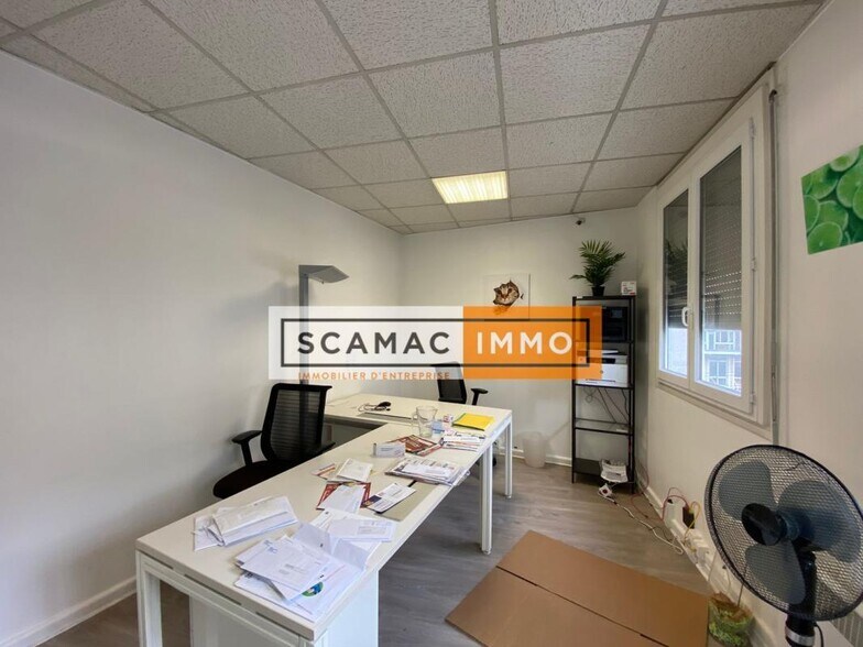 Bureau dans Montrouge à louer - Photo du bâtiment - Image 2 de 6