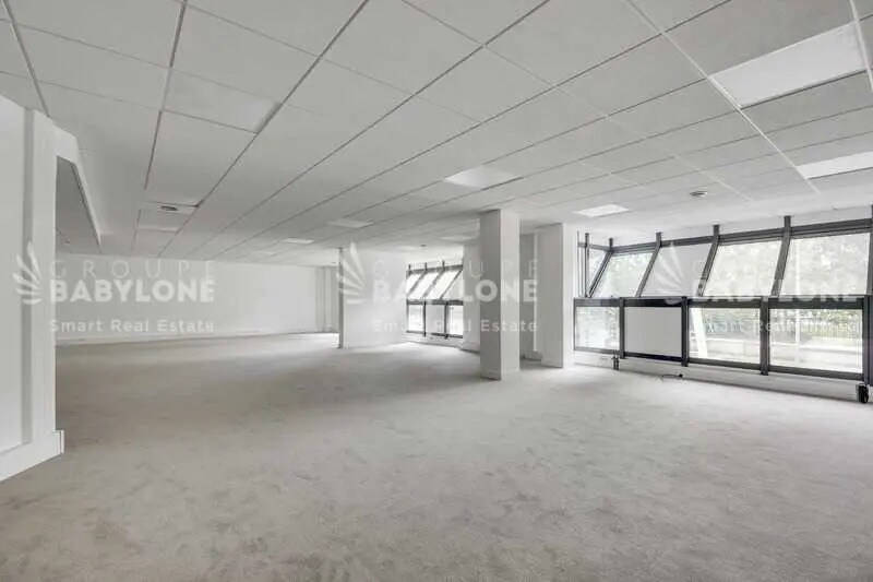 Office in Asnières-sur-Seine for lease Building Photo- Image 1 of 16
