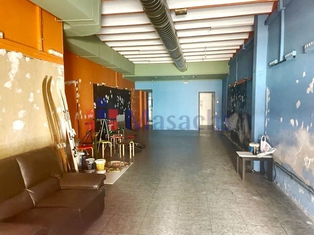Retail in Terrassa, Barcelona for lease Interior Photo- Image 1 of 4