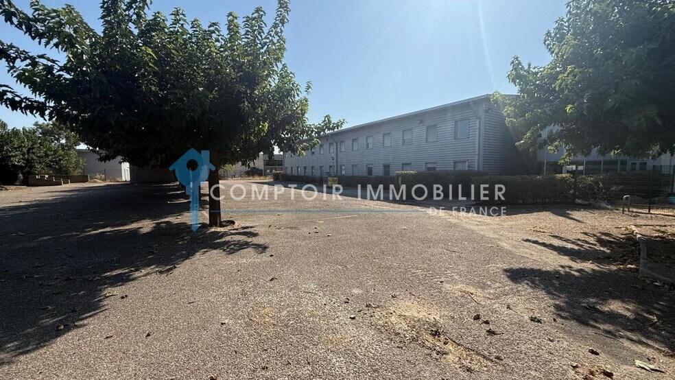 Flex in Avignon for sale - Building Photo - Image 2 of 9