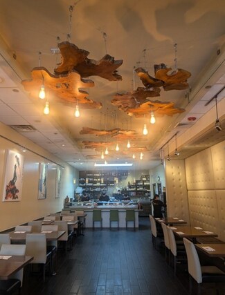 Plus de détails pour 575 Main St, Armonk, NY - Commerce de détail à louer