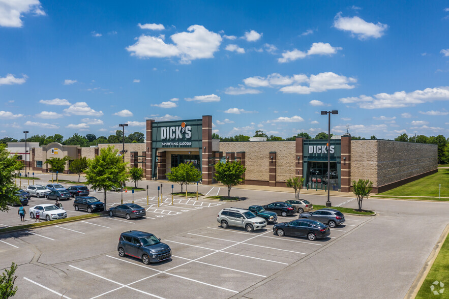 7676-7766 Polo Grounds Blvd, Memphis, TN for lease - Building Photo - Image 1 of 4