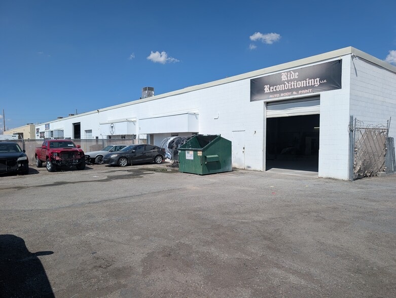 5947-5951 S 300 W, Salt Lake City, UT for lease - Building Photo - Image 3 of 4