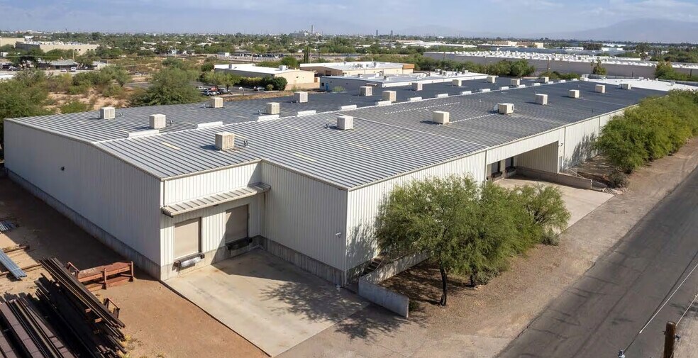 6270 S Country Club Rd, Tucson, AZ à louer - Photo du bâtiment - Image 1 de 4