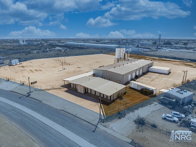 Plus de détails pour 800 S Meadow Ave, Odessa, TX - Industriel à vendre