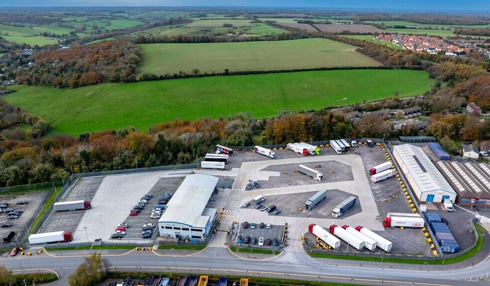 6-7 Menzies Rd, Dover à louer - Photo du bâtiment - Image 3 de 8