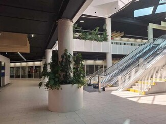 Plus de détails pour Commerce de détail à louer