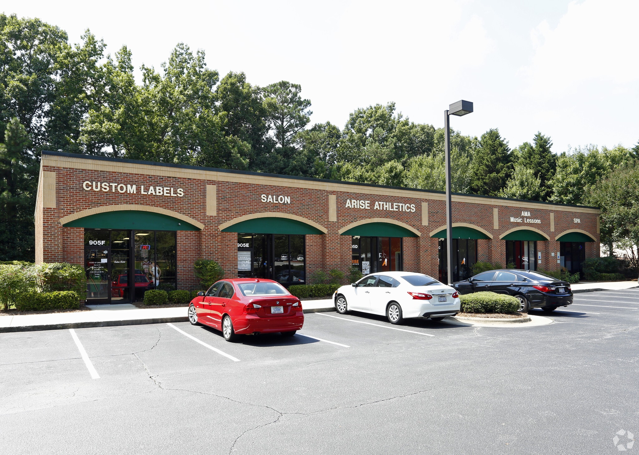 905 McKnight Dr, Knightdale, NC for lease Primary Photo- Image 1 of 6