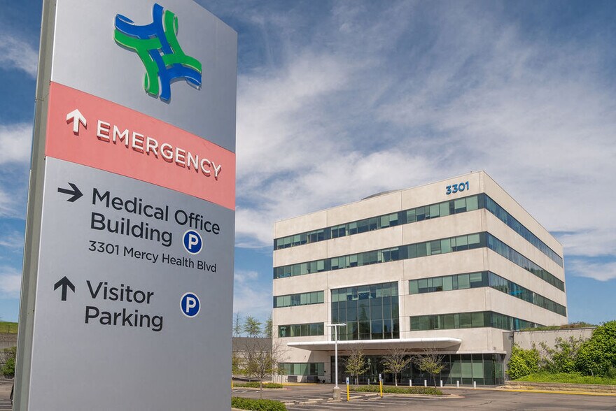 3301 Mercy Health Blvd, Cincinnati, OH à louer - Photo du bâtiment - Image 2 de 5