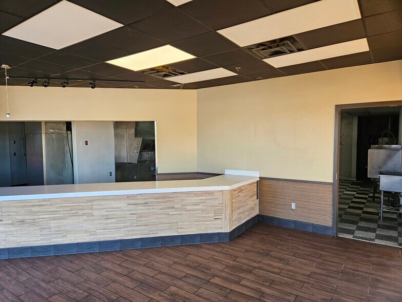 6017-6025 E McKellips Rd, Mesa, AZ for lease - Building Photo - Image 3 of 44