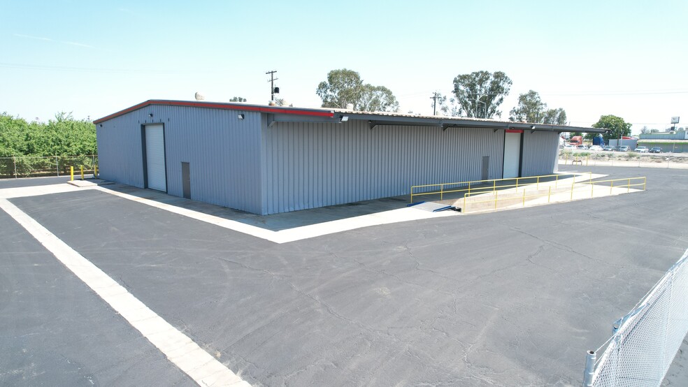 4321 S Chestnut Ave, Fresno, CA for lease - Building Photo - Image 2 of 21