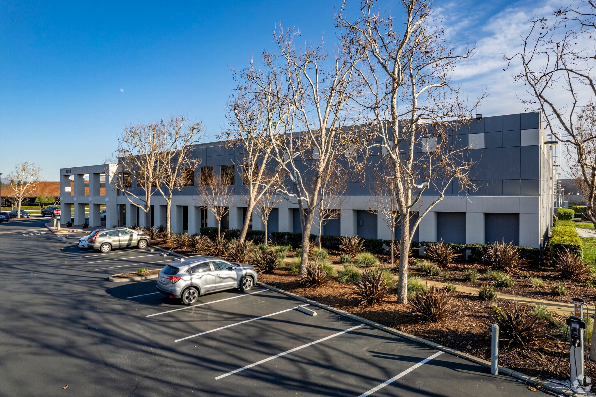 6500 Kaiser Dr, Fremont, CA for lease Primary Photo- Image 1 of 8