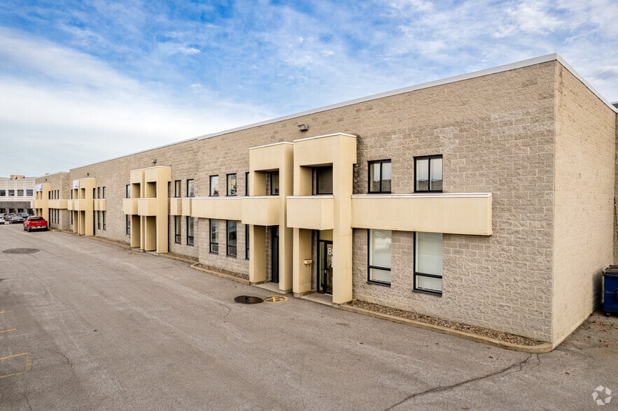 751-759 De La Sablière Rue De La Sablière, Bois-des-filion, QC for lease - Primary Photo - Image 1 of 4