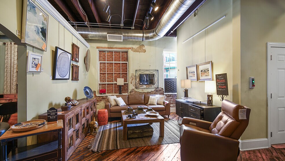 517-521 E Walnut St, Indianapolis, IN à louer - Photo du bâtiment - Image 3 de 15