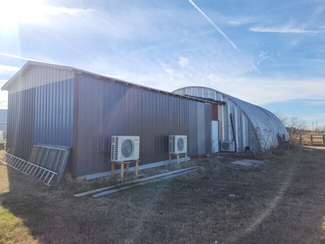 Plus de détails pour 20868 NE Townley Rd, Marlow, OK - Industriel à vendre