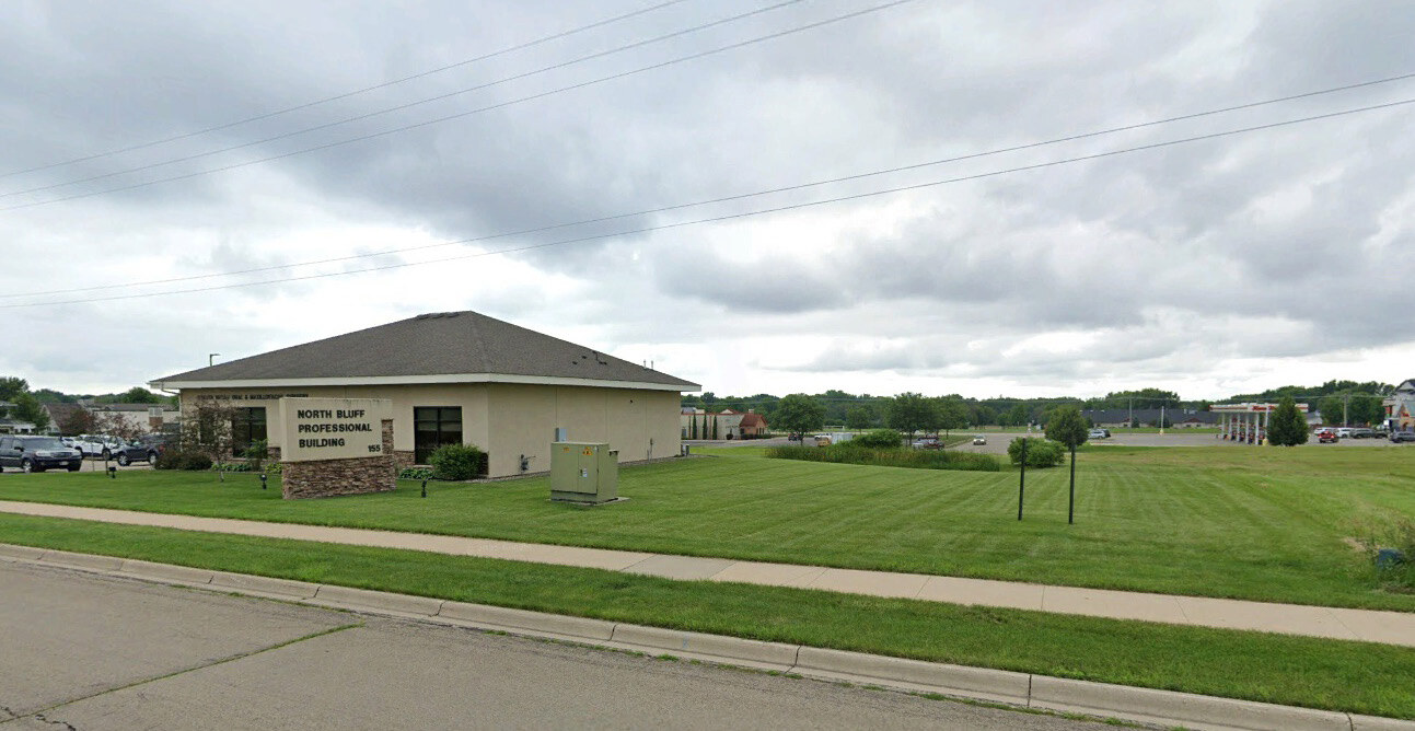 155 28th St NE, Owatonna, MN à louer Photo du bâtiment- Image 1 de 3