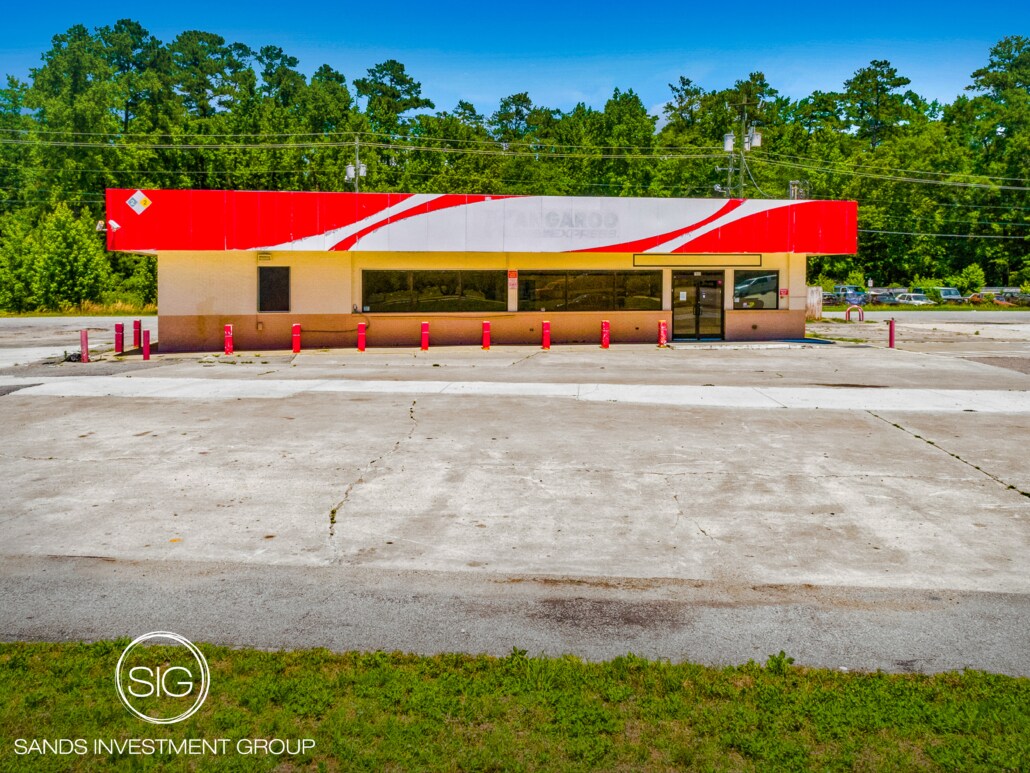 1886 N Bragg Blvd, Spring Lake, NC for sale Building Photo- Image 1 of 1