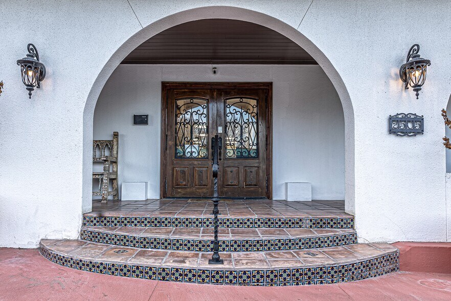 2505 Washington Ave, Waco, TX à louer - Photo du bâtiment - Image 1 de 20