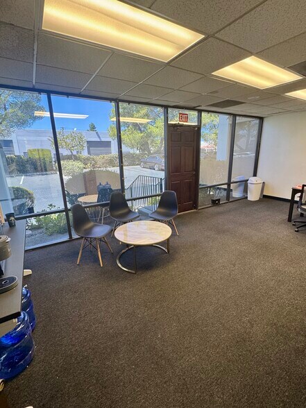 2640 Lavery Ct, Newbury Park, CA for lease - Building Photo - Image 3 of 12