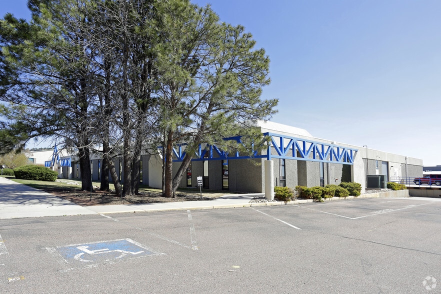 1490 Garden of the Gods Rd, Colorado Springs, CO for lease - Building Photo - Image 1 of 6