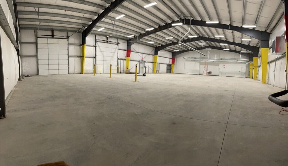 1000 Saint Francis, Taos, NM for lease - Interior Photo - Image 3 of 4