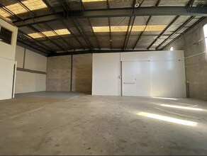 4 Duck St, Auburn for lease Interior Photo- Image 2 of 4