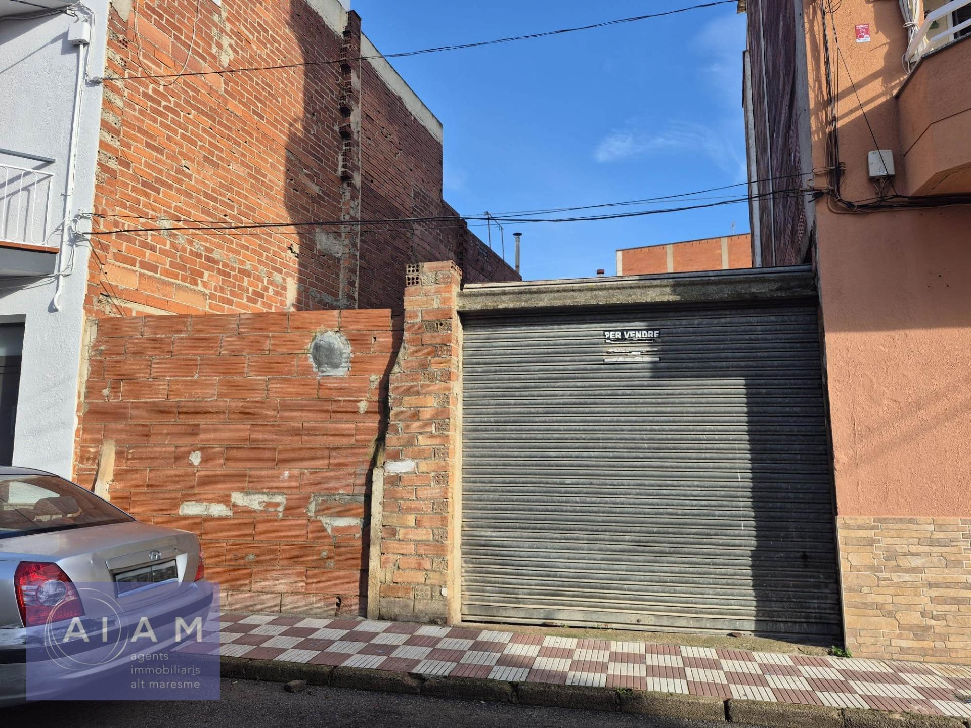 Terrain dans Pineda de Mar, Barcelona à vendre Photo principale- Image 1 de 4