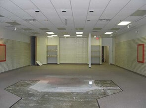 1402-1498 W Old Highway 40, Odessa, MO for lease Interior Photo- Image 1 of 3