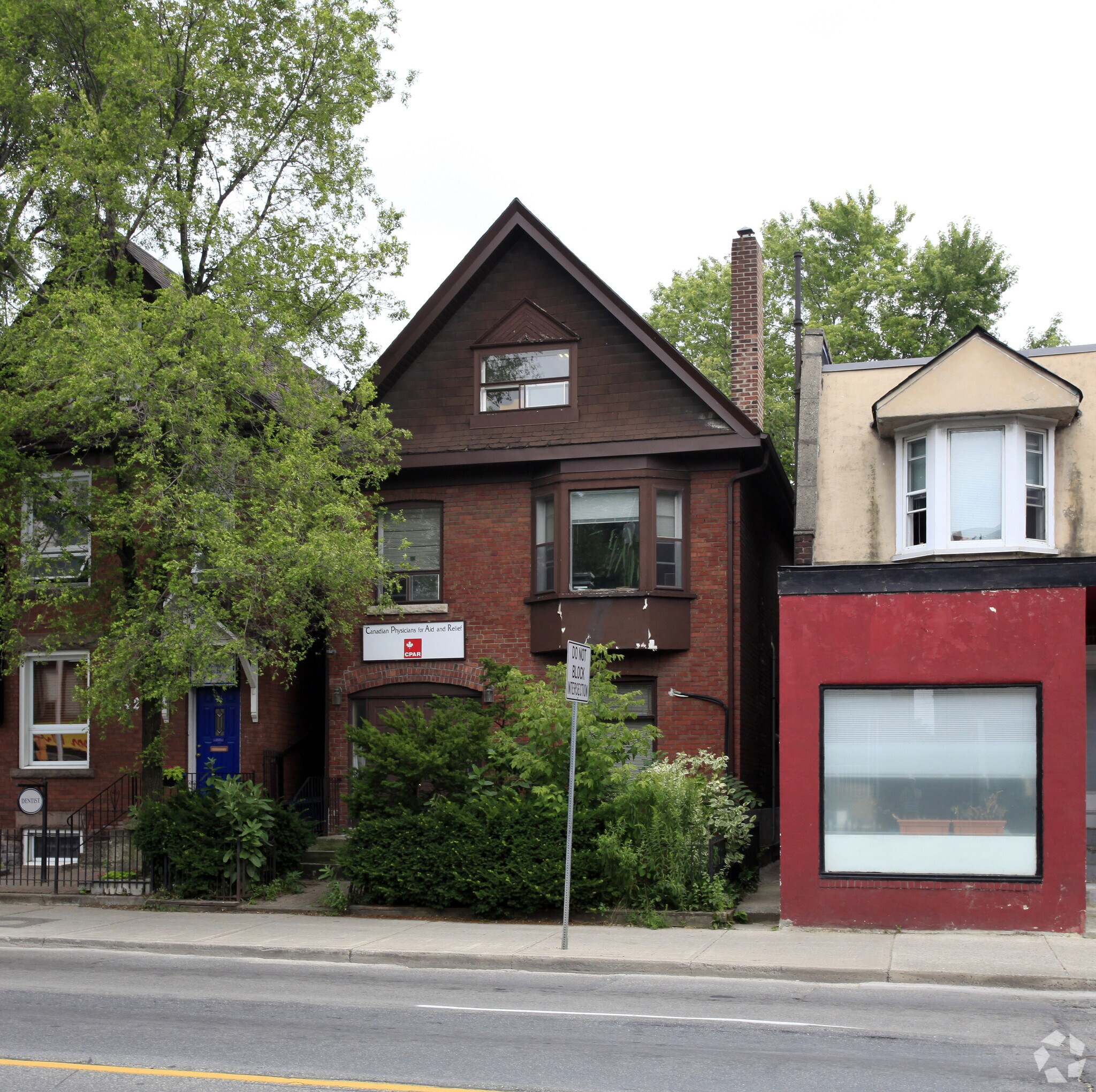 1425 Bloor St W, Toronto, ON for sale Primary Photo- Image 1 of 1
