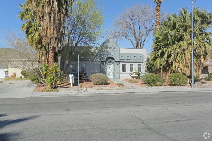 626 S 9th St, Las Vegas, NV for sale - Primary Photo - Image 1 of 4