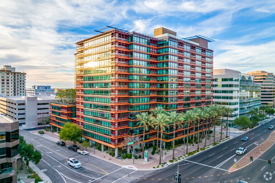 4808 N 24th St, Phoenix, AZ à louer - Photo du bâtiment - Image 3 de 10