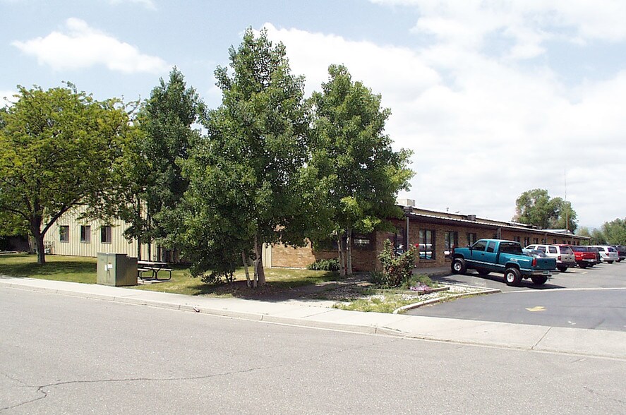 225-243 S Madison Ave, Loveland, CO à louer - Photo du bâtiment - Image 2 de 5