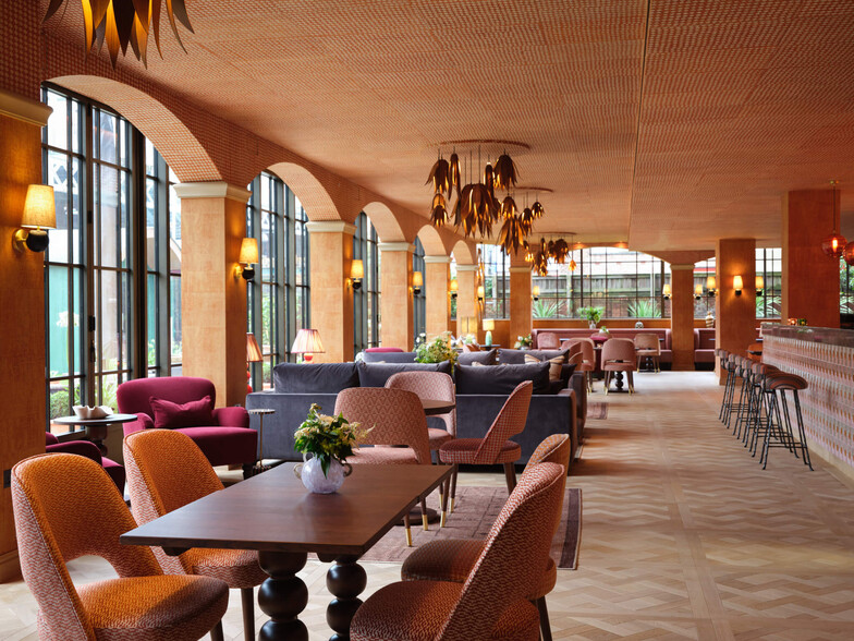 69-79 Fulham High St, London for lease - Interior Photo - Image 2 of 13