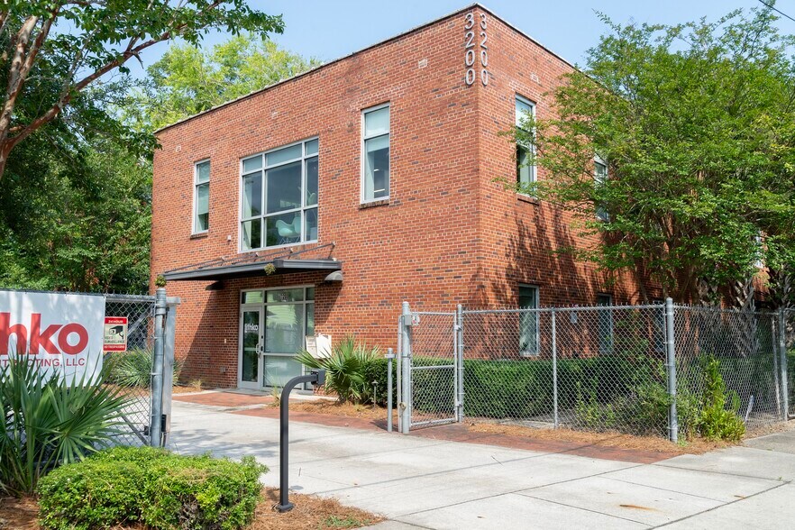 3200 N Carolina Ave, North Charleston, SC for sale - Building Photo - Image 1 of 29