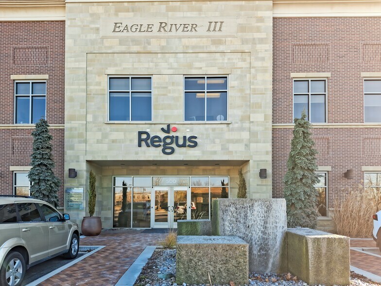 500 E Shore Dr, Eagle, ID à louer - Photo du bâtiment - Image 3 de 13