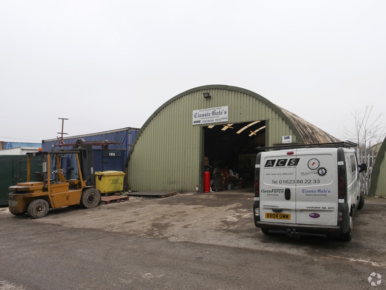 Boughton Industrial Estate portfolio of 40 properties for sale on LoopNet.ca - Building Photo - Image 2 of 27