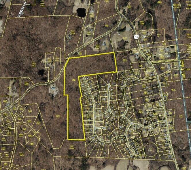 120 Forest Dr, Hyde Park, NY for sale - Building Photo - Image 1 of 2