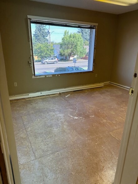 2735-2741 12th St SE, Salem, OR à vendre - Photo du bâtiment - Image 2 de 8