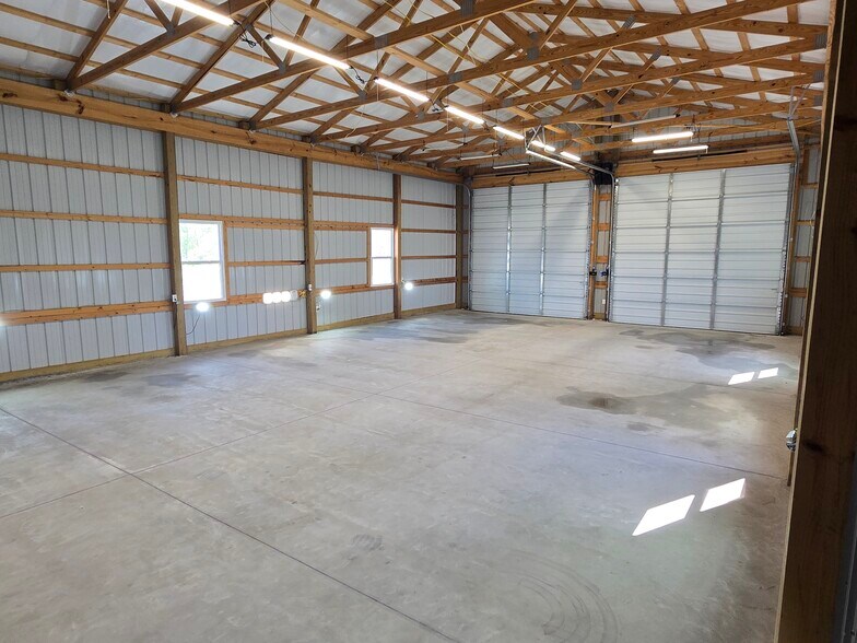 64 Paradise Rd, Strafford, MO à vendre - Photo du bâtiment - Image 2 de 14
