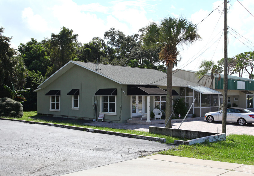 109 Tamiami Trl S, Nokomis, FL for sale - Primary Photo - Image 1 of 3