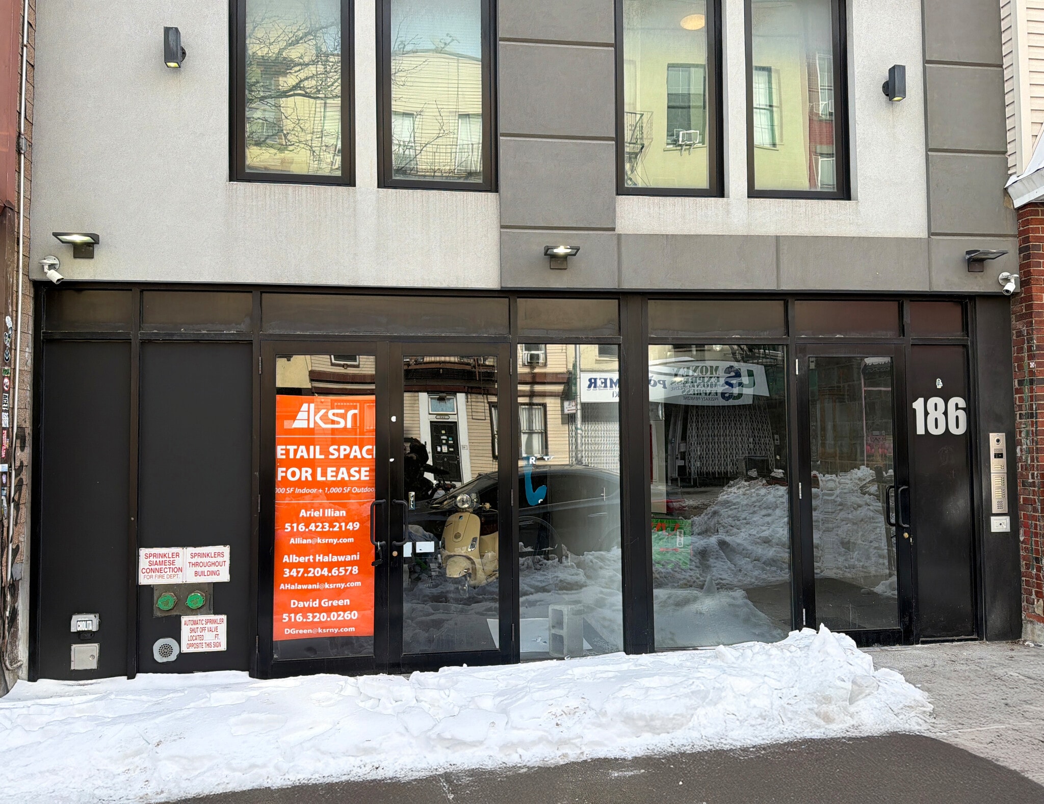 186 Greenpoint Ave, Brooklyn, NY for lease Primary Photo- Image 1 of 31