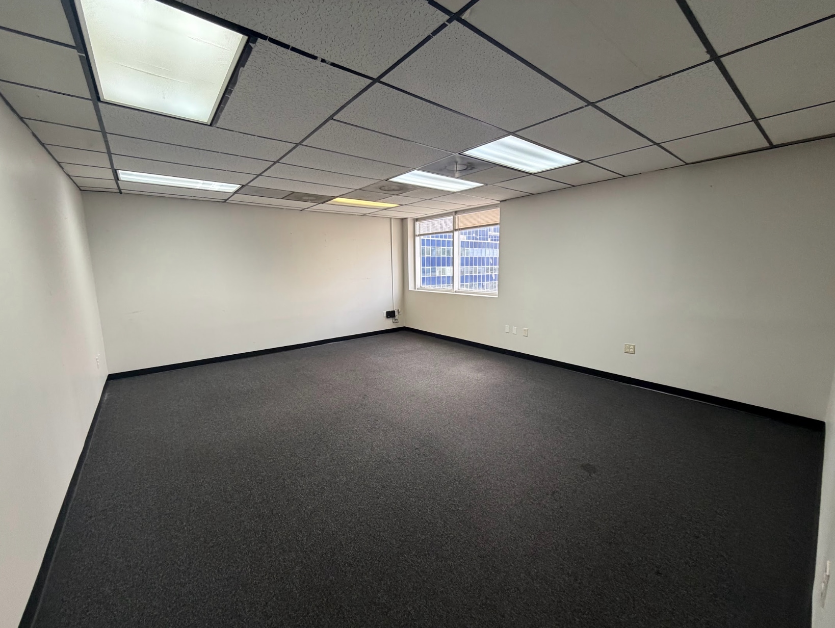 418 E Madison St, Tampa, FL for lease Interior Photo- Image 1 of 4