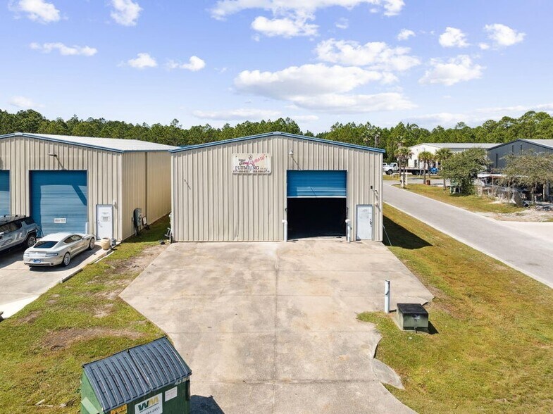605 N County Highway 393, Santa Rosa Beach, FL à louer - Photo du bâtiment - Image 2 de 16