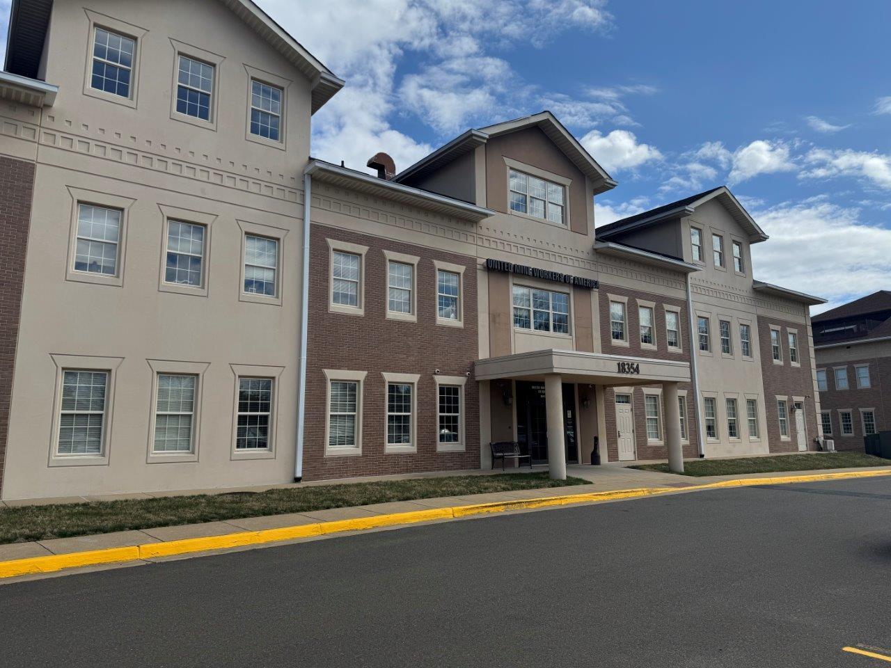 18354 Quantico Gateway Dr, Triangle, VA à louer Photo du bâtiment- Image 1 de 9