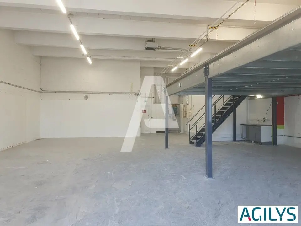 Flex in Rungis for lease Interior Photo- Image 1 of 6