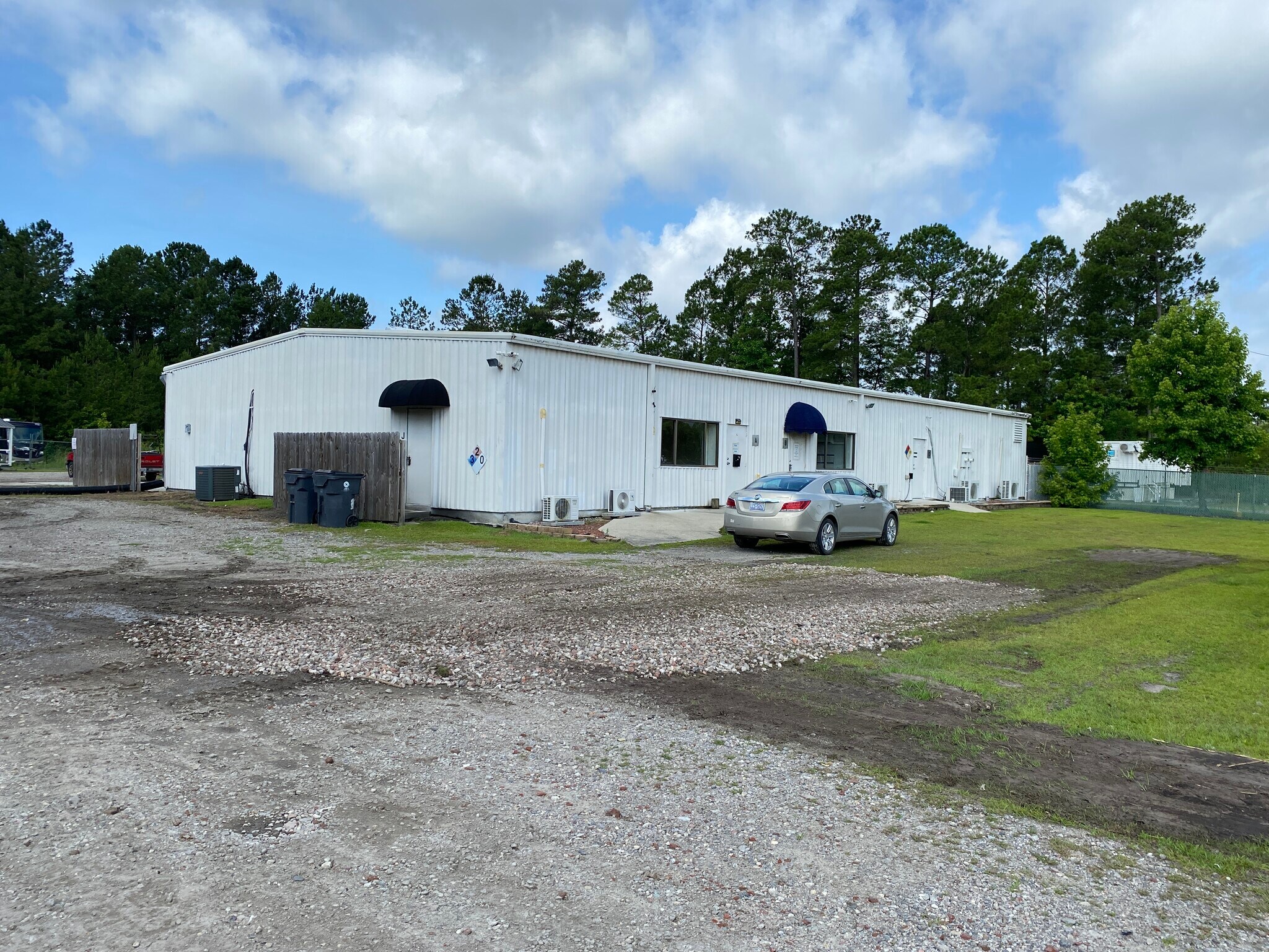9049 Industrial Blvd NE, Leland, NC for lease Interior Photo- Image 1 of 17