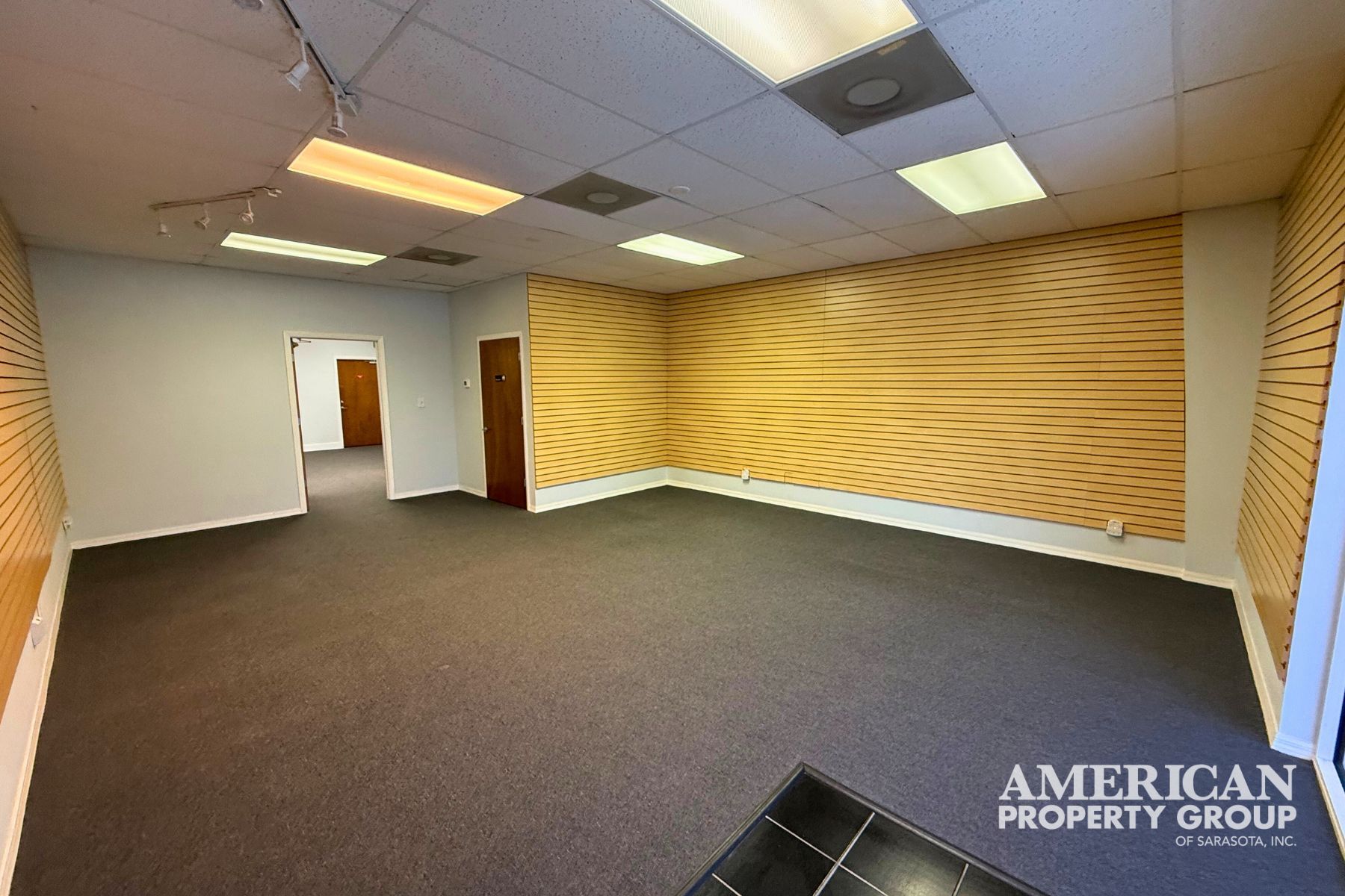 1800 Northgate Blvd, Sarasota, FL for lease Building Photo- Image 1 of 8